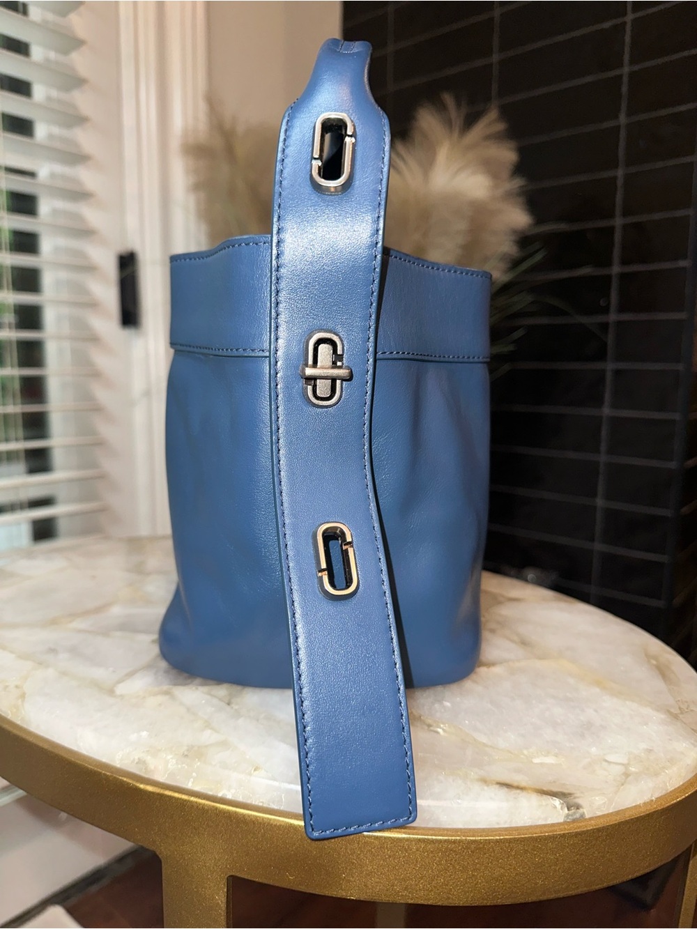 Marc Jacobs The Dual Small Bucket Bag in Blue Sea 🌊 Gorgeous NWOT - Picture 2 of 15